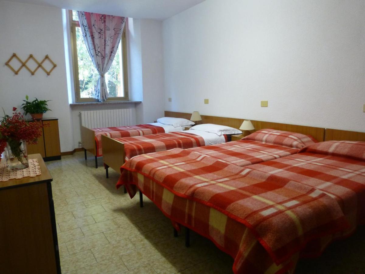 Ostello Al Deserto Киавена Екстериор снимка
